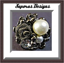 Vintage Black Flower / Floral Design Ring Size 5.5 With White Faux Pearls