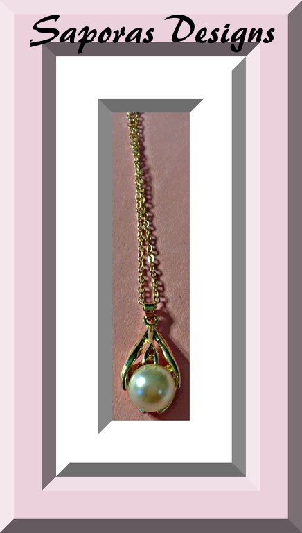 Image 0 of Gold Tone Necklace With White Faux Pearl