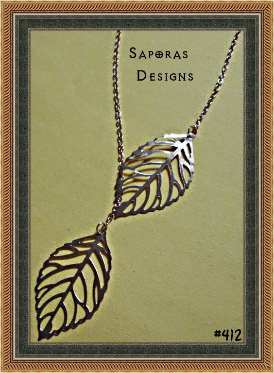 Image 0 of Gold Tone Leaf Design Necklace