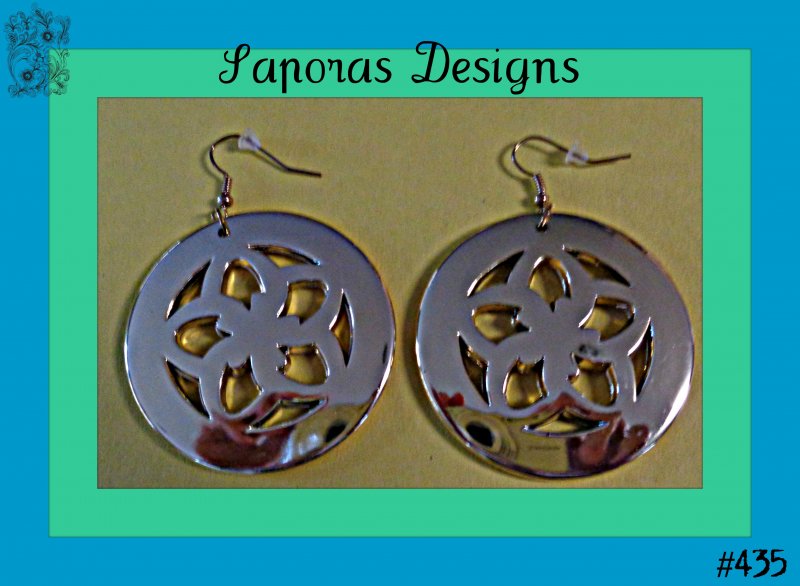 Image 0 of Gold Tone Round Circle Flower Design Dangle Earrings
