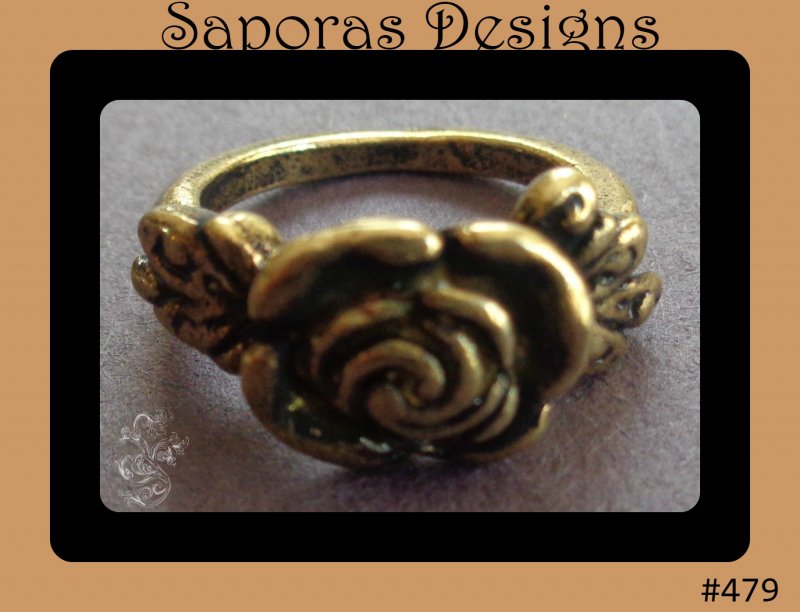 Image 0 of Antique Flower Design Ring Size 4.5