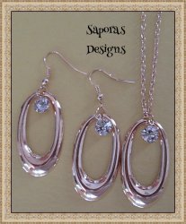 Gold Tone Oval Design Dangle Earrings & Necklace Jewelry Set With Clear Crystals