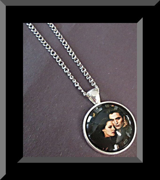 Image 0 of Twilight Design Necklace With Silver Tone Chain Unisex