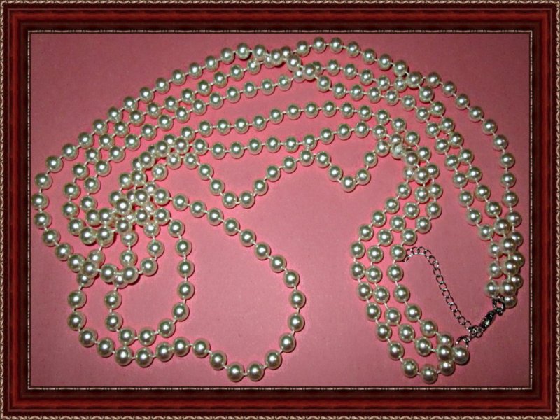 Image 0 of Multi-Stranded White Faux Pearl Necklace Vintage Style Classy & Elegant
