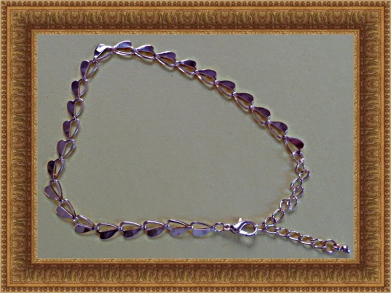 Image 0 of Gold Tone Heart Design Anklet Sassy Style