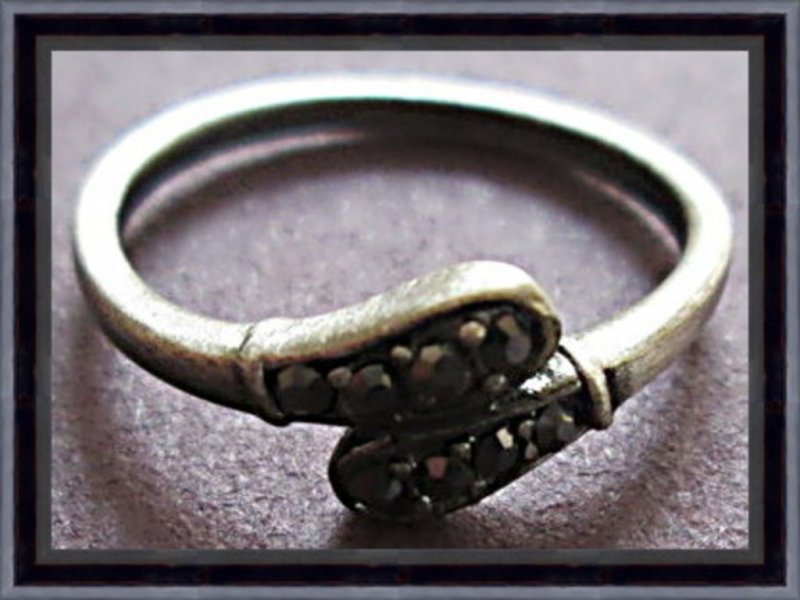 Image 0 of Vintage Silver Tone Ring With Black Crystals Size 4.5