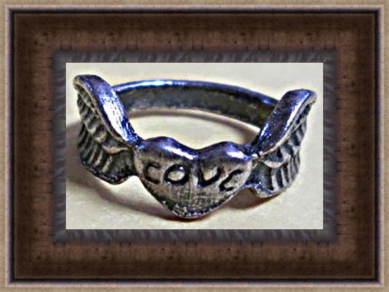 Image 0 of Antique Gold Tone Heart / Love Ring With Angel Wings Size 6