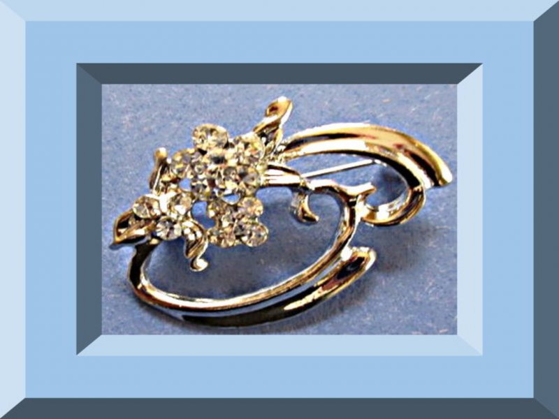 Image 0 of Silver Tone Flower Design Brooch With Clear Crystals
