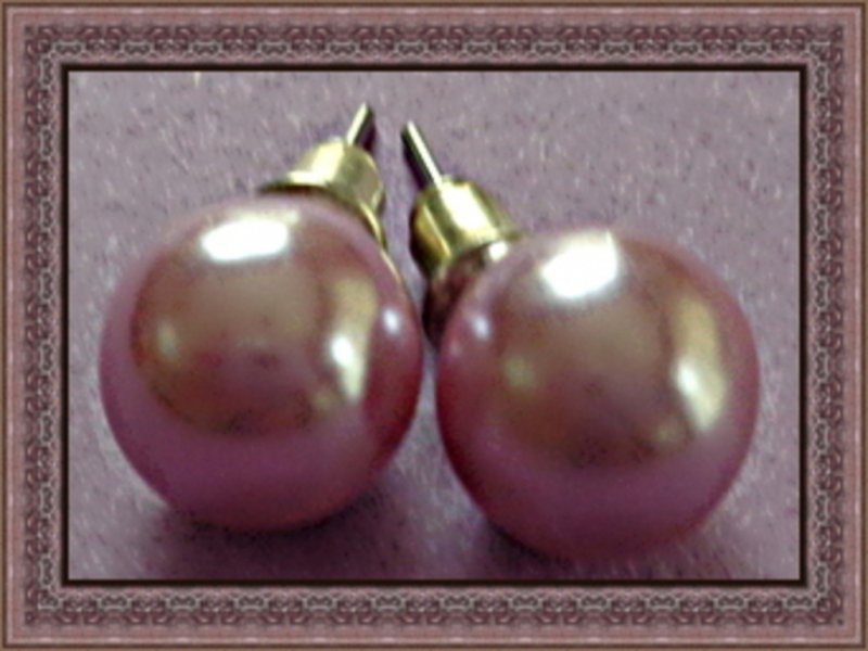 Image 0 of Light Purple Faux Pearl Stud Earrings