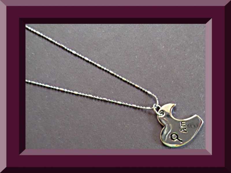 Image 0 of 18KRP Half Heart Amour Design Necklace For Her