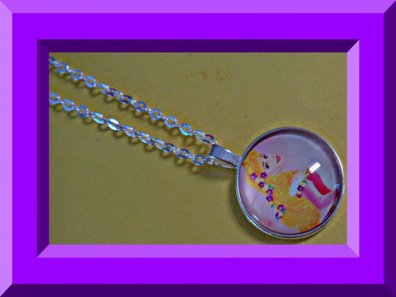 Image 0 of Silver Tone Sleeping Beauty Design Necklace For Little Girls