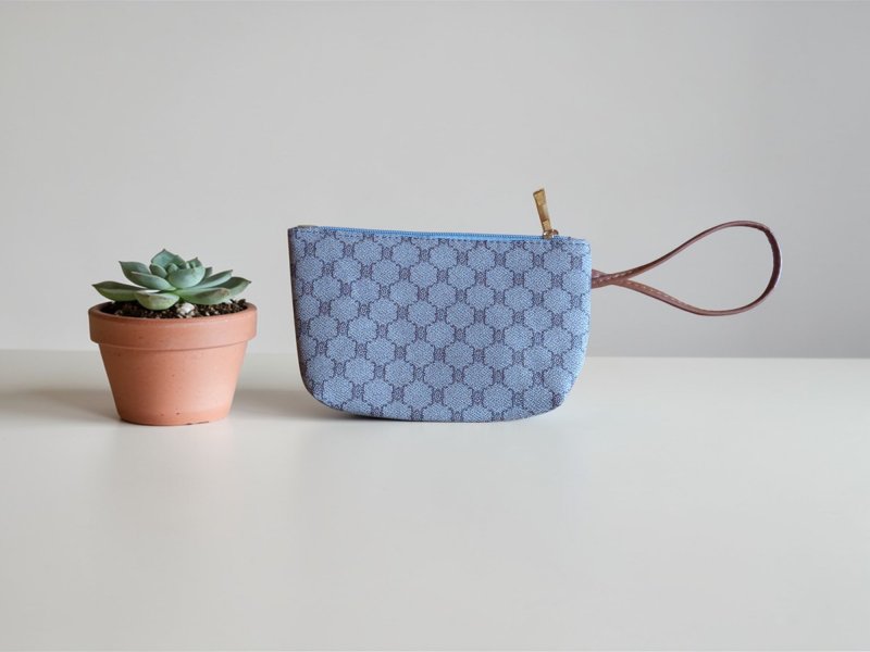 Image 4 of Brown Leather Hand Painted Handbag With Wristlet