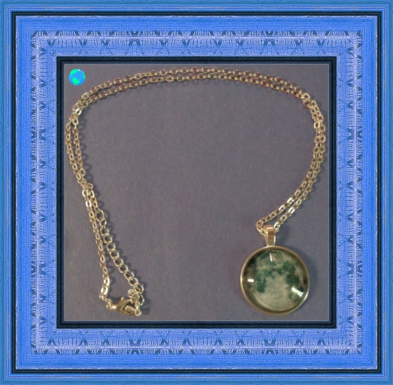 Image 0 of Silver In Color Moon Theme Necklace Unisex