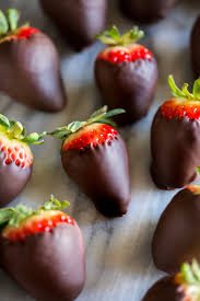 6 Chocolate Covered Strawberries