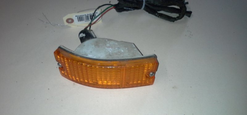 Rx7 front right turn signal 1981-85 000430