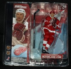 Mcfarlane NHL hockey Series 33 Cory Schneider Variant 3rd Jersey 390/1000 NRFP