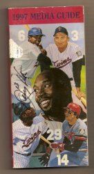 1997 Minnesota Twins Media Guide Jerry White Autograph