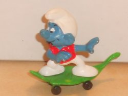 1979 Peyo Schleich Super Smurf Skateboard Smurf #40204 PVC figure SMURFS Vintage
