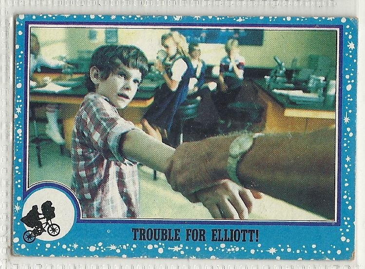1982 Topps E.T. The Extraterrestrial #33 Trouble for Elliott!