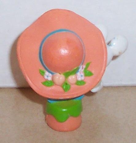 Image 1 of Strawberry ShortCake Apricot PVC figure Kenner Deluxe