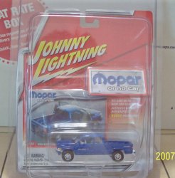 Johnny Lightning MOPAR OR NO CAR 1998 DODGE RAM WHITE LIGHTNING Super RARE