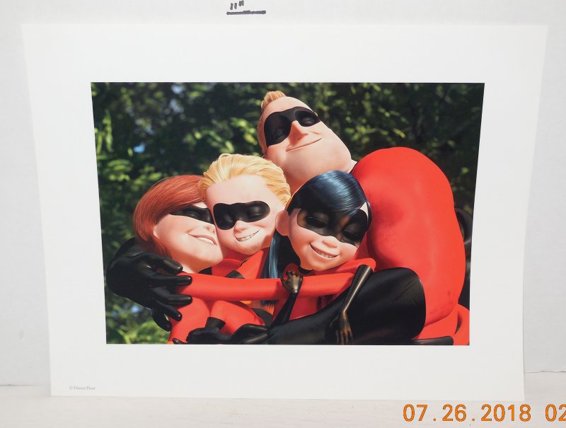 Image 4 of 2004 Disney The Incredibles 3 Lithographs 11 x 14 with Folder