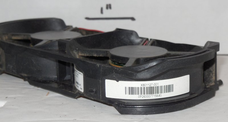Image 4 of Microsoft Xbox 360 Replacement NIDEC twin cooling fan X801127-001 (4 pin plug)