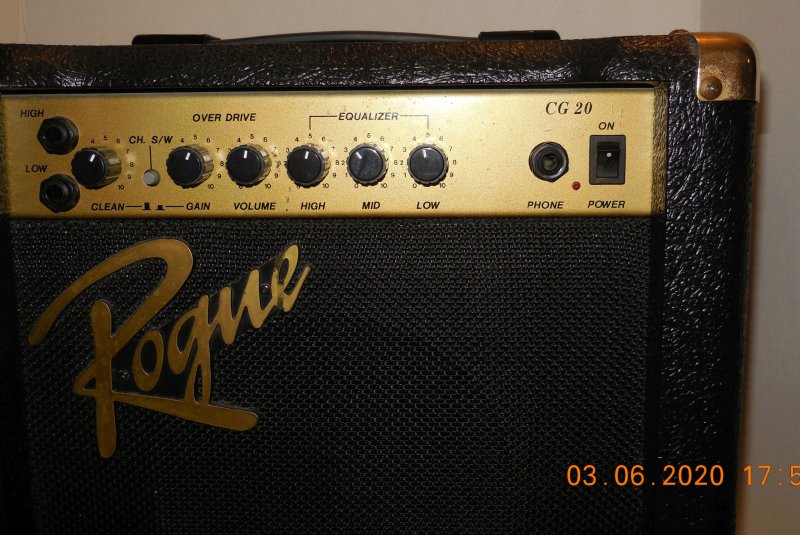 Image 2 of Rogue CG 20 Electric Guitar Practice Combo Amp Rare HTF
