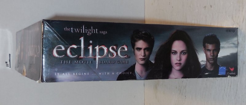 Image 3 of 2009 Cardinal Twilight Saga Eclipse The Movie Board Game Family 100% Complete