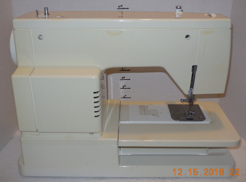 Singer Sewing Machine Model 6105 with Foot pedal