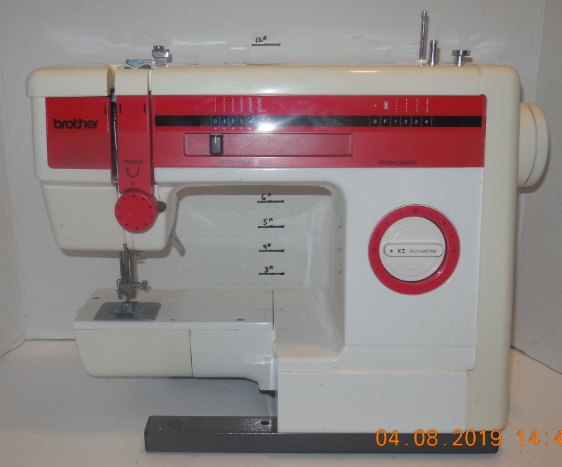 Image 0 of Brother Sewing Machine Model 286.1044281 with Foot pedal