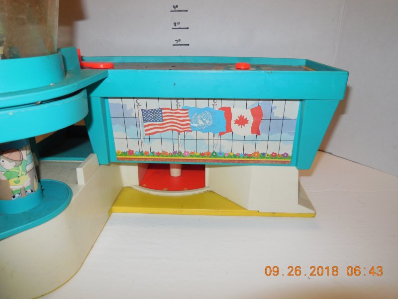 Image 6 of Fisher Price #996 Play Family Airport Vintage 1972 Little People Building Only
