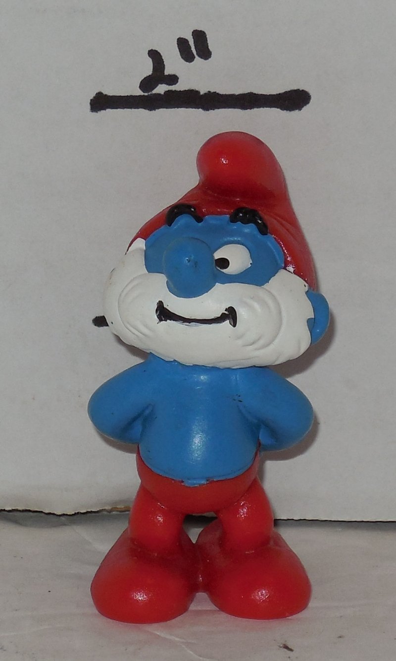 Image 0 of 2005 Classic Smurfs Series. 20533 Classic Papa Smurf PVC Figure