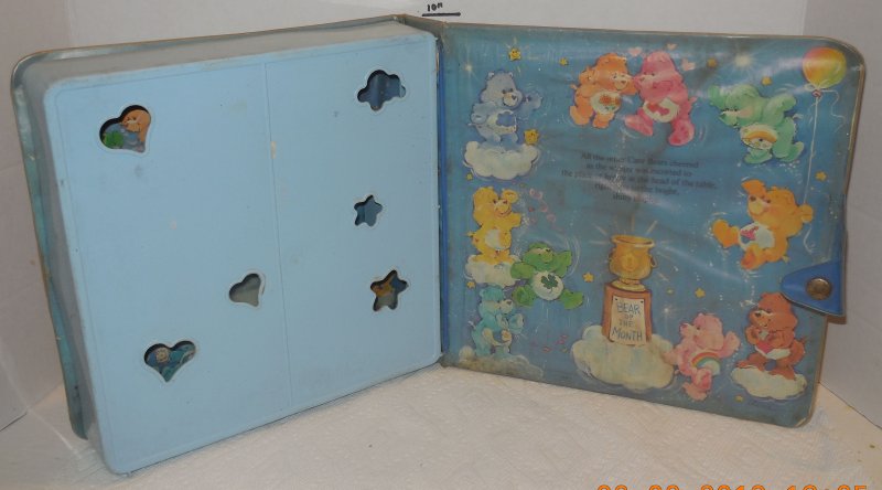 Image 5 of Kenner CARE BEARS Storage Case Possible & PVC figures Vintage 80's