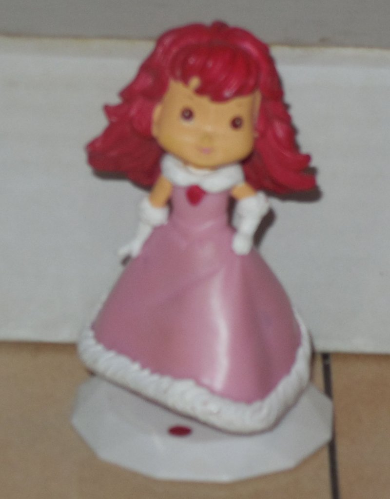 Image 0 of 2006 Playmates Strawberry Shortcake 3.5 PVC Figure Cake Topper