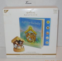 HALLMARK KEEPSAKE 2010 A GIFT FOR THE BABY INTERACTIVE BOOK  ORNAMENT SET