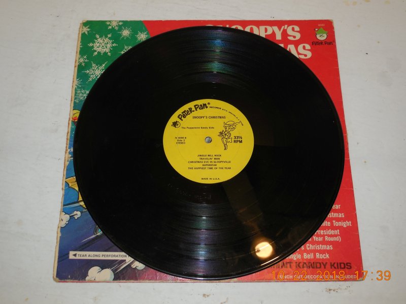 Image 2 of SNOOPY'S CHRISTMAS PETER PAN RECORDS 8090 LP RECORD ALBUM VINYL OOP