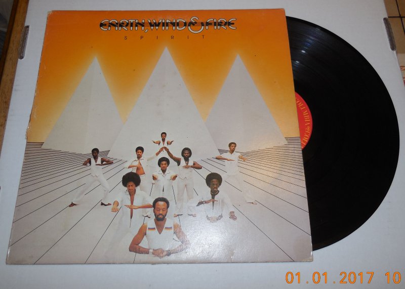 Image 0 of Earth Wind & Fire Spirit 12