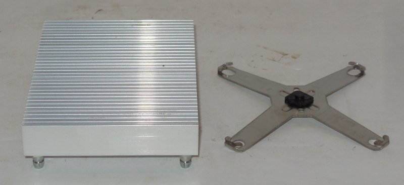 Image 0 of Microsoft Xbox 360 OEM Replacement X Clamp & Cooling Heat Sink Model X801337-00