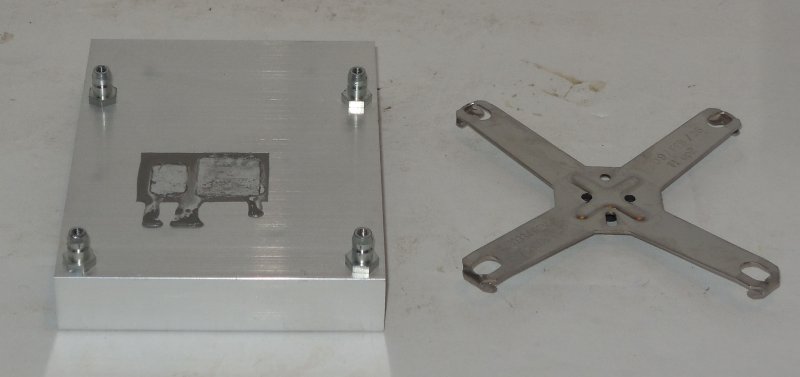 Image 1 of Microsoft Xbox 360 OEM Replacement X Clamp & Cooling Heat Sink Model X801337-00