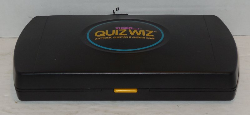 Image 0 of Vintage 1993 Tiger Electronics Quiz Wiz & 1001 General Questions Game Rare HTF