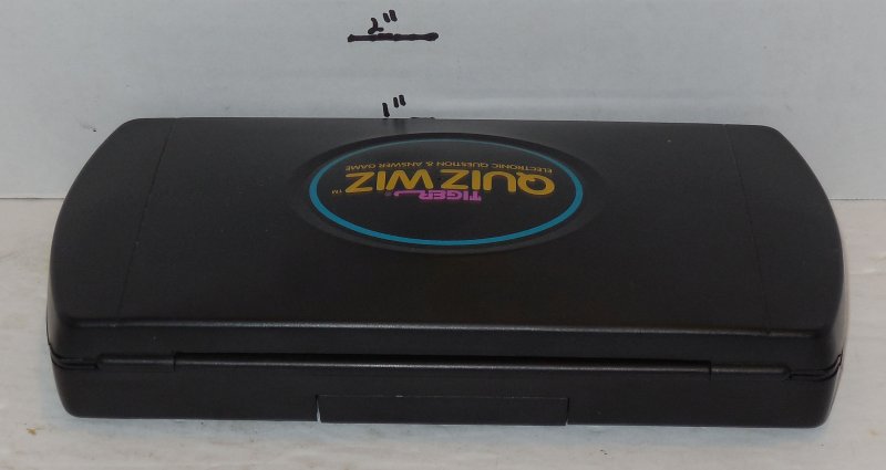 Image 2 of Vintage 1993 Tiger Electronics Quiz Wiz & 1001 General Questions Game Rare HTF
