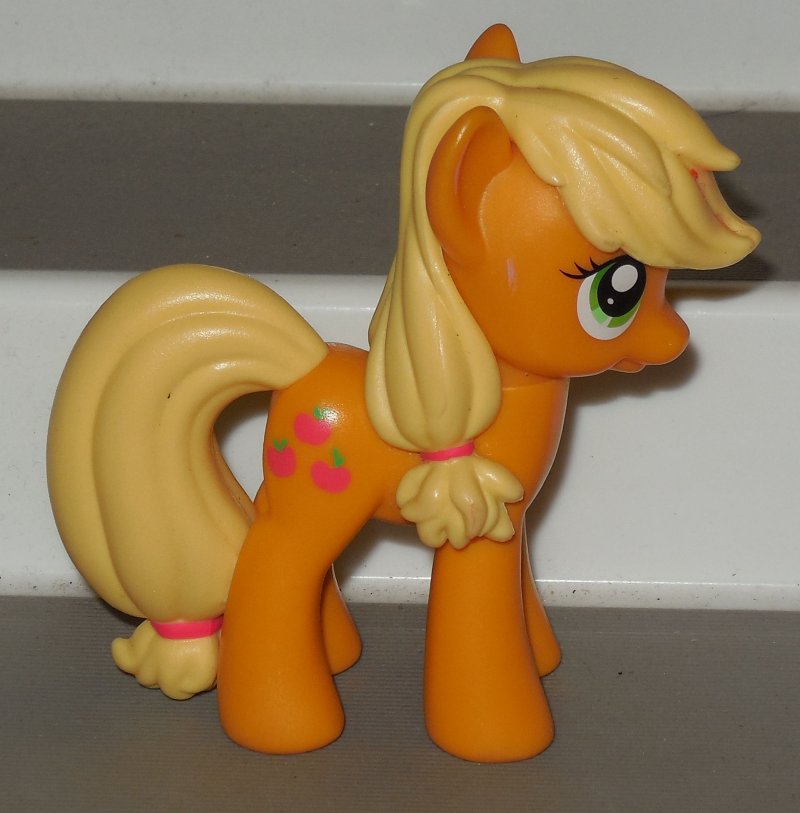 Image 0 of 2010 My Little Pony G4 Gift Pack Applejack Rare HTF
