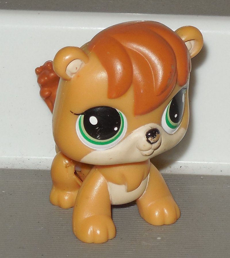 Image 0 of Hasbro LITTLEST PET SHOP LPS Brown Dog