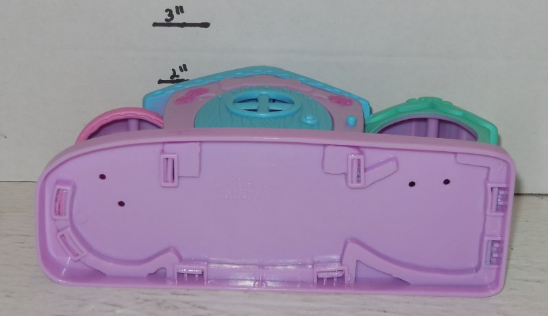 Image 4 of 2006 Hasbro LITTLEST PET SHOP Purple House PLAYSET LPS6