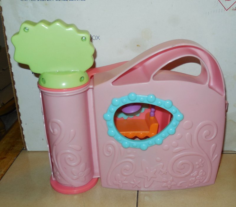 Image 2 of LITTLEST PET SHOP GET BETTER CENTER HOUSE VET CLINIC HOSPITAL PLAYSET