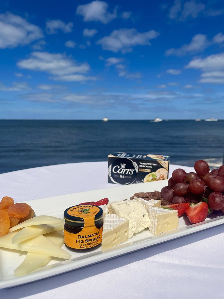 Fruit & Cheese Plate 