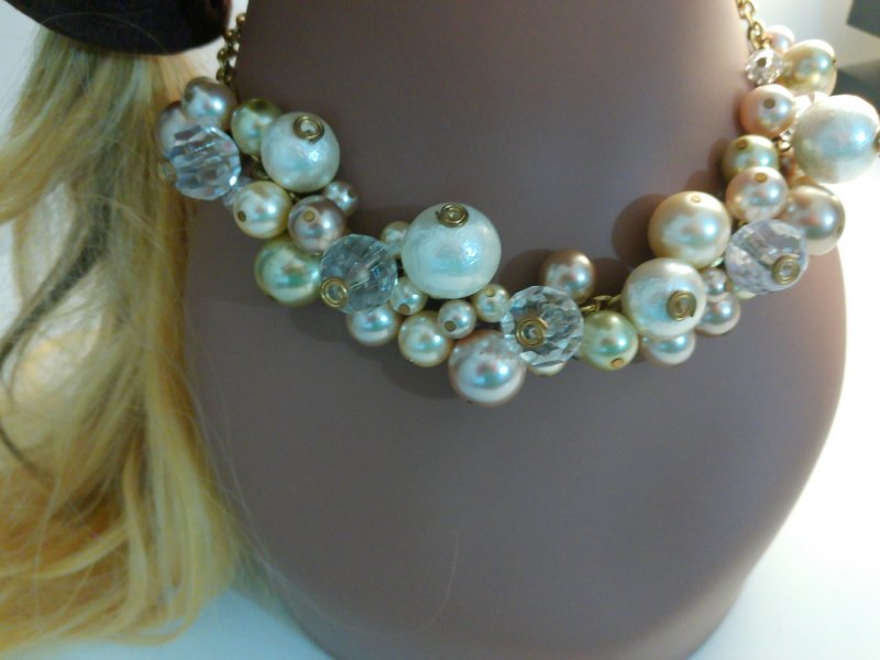 Image 4 of Lenora Dame Chunky Pearl Necklace Gold Tone 16