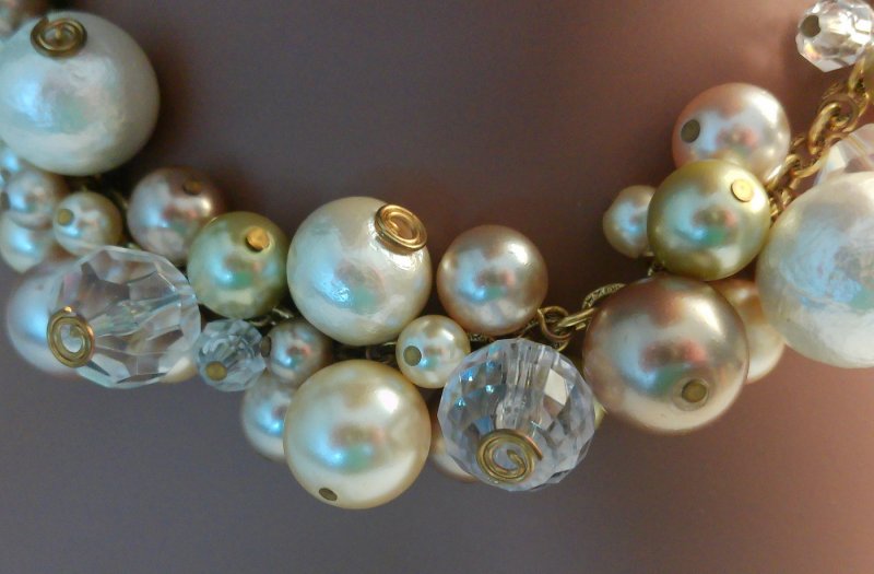 Image 5 of Lenora Dame Chunky Pearl Necklace Gold Tone 16