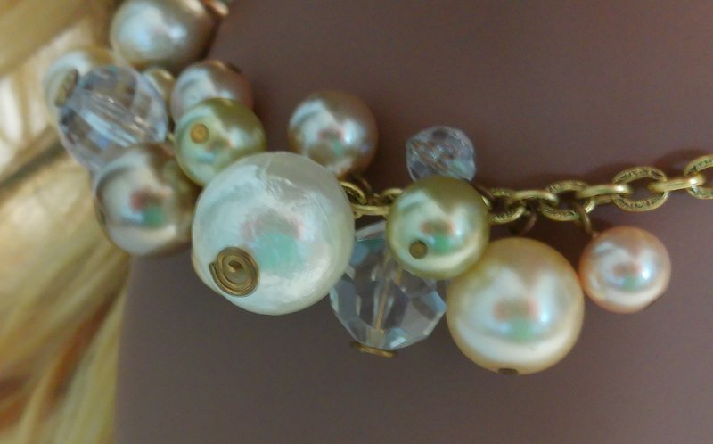 Image 7 of Lenora Dame Chunky Pearl Necklace Gold Tone 16